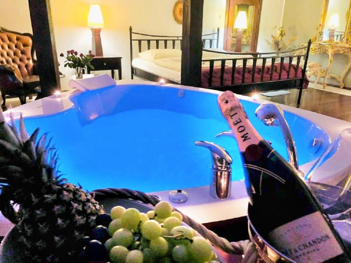 Restauracja - Hotel Mocca D'Oro Mikolow Εξωτερικό φωτογραφία