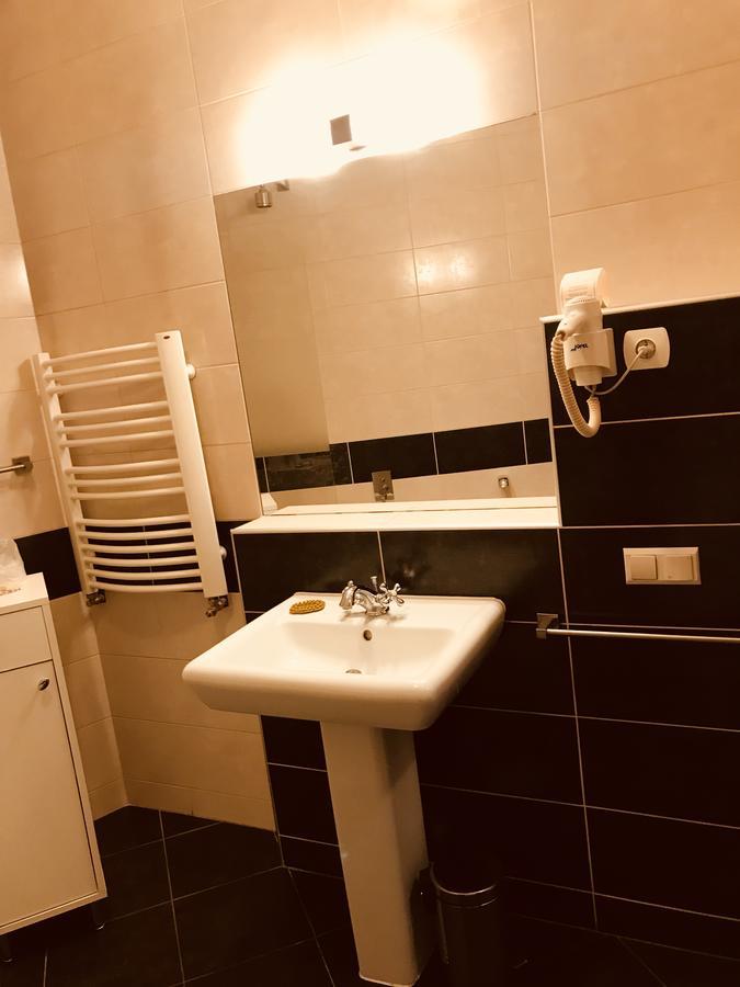 Restauracja - Hotel Mocca D'Oro Mikolow Εξωτερικό φωτογραφία